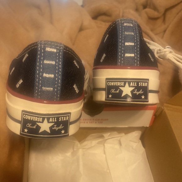 Converse - Picture 3 of 4